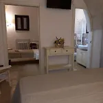 Bed & Breakfast Antica Via Roma E Relax 4*