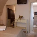 Bed & Breakfast Antica Via Roma E Relax Montalbano (Apulia)