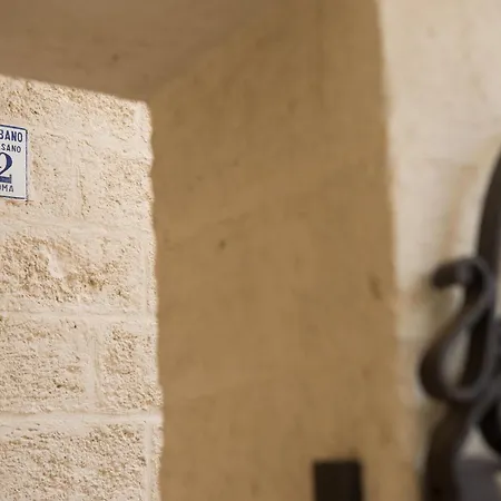 Antica Via Roma E Relax Frühstückspension Montalbano (Apulia)