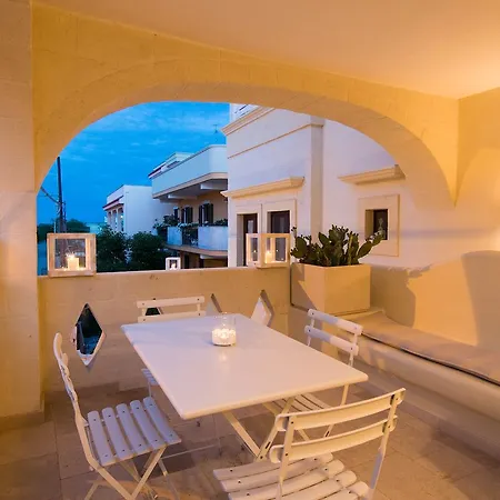 Antica Via Roma E Relax Frühstückspension Montalbano (Apulia)