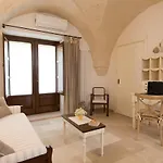 Bed and Breakfast Antica Via Roma E Relax Montalbano (Apulia)