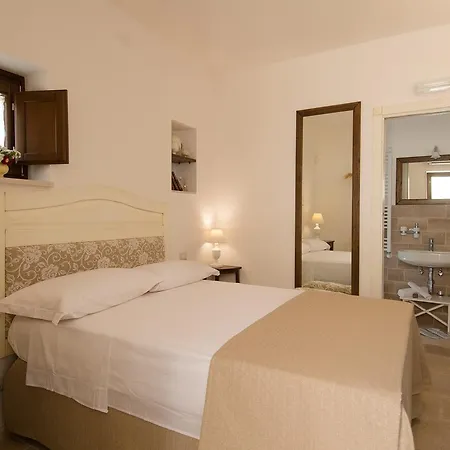 Antica Via Roma E Relax Montalbano (Apulia)