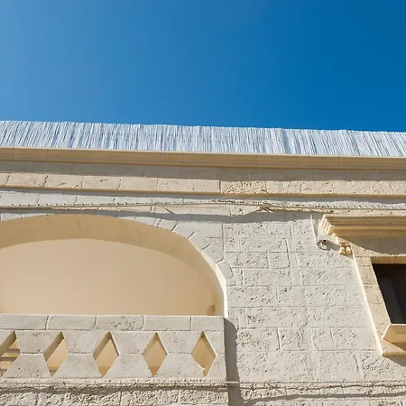 Bed & Breakfast Antica Via Roma E Relax Montalbano (Apulia)